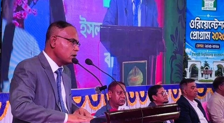 উৎসবমুখর পরিবেশে ইবিতে কেন্দ্রীয় নবীনবরণ